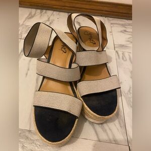 Elegant Cream and Black Espadrille Sandals